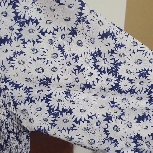 Blue and White Floral Smocked Midi Dress Size Xl - Picture 4 of 6